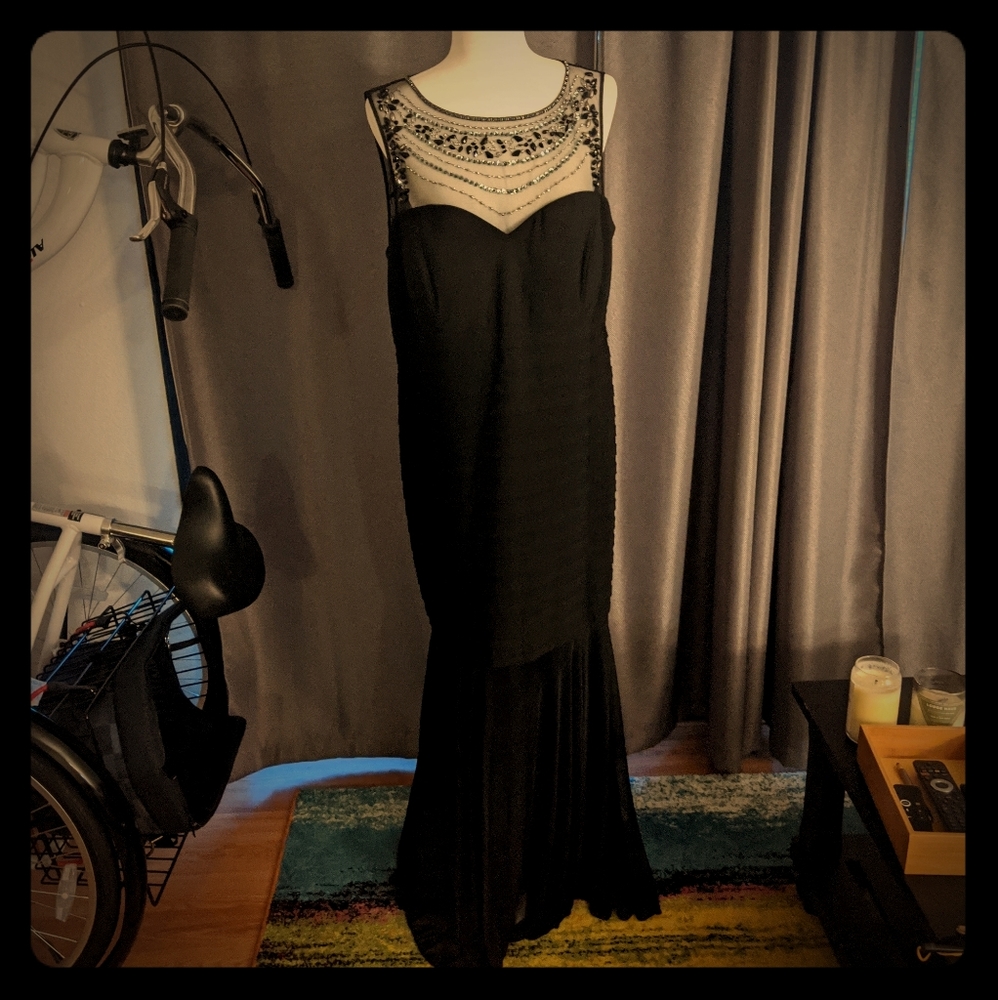 GORGEOUS Xscape Black Beaded Mermaid Dress